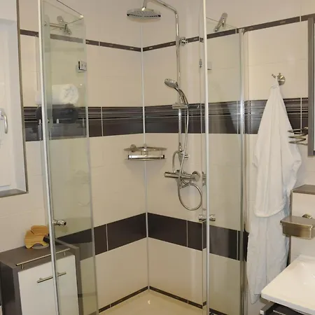 Dietrich Affittacamere 3*